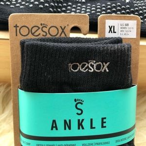 Toesox Ankle socks Large